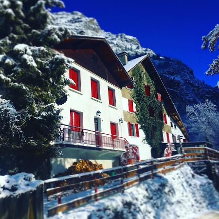 Hotel Au Bon Accueil 레두잘프 외부 사진